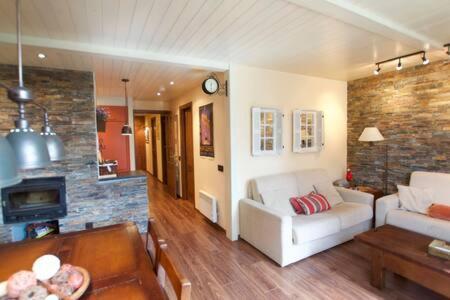 Apartamento Con Jardin - Montana Park Enveitg Exterior photo