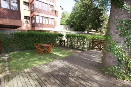 Apartamento Con Jardin - Montana Park Enveitg Exterior photo